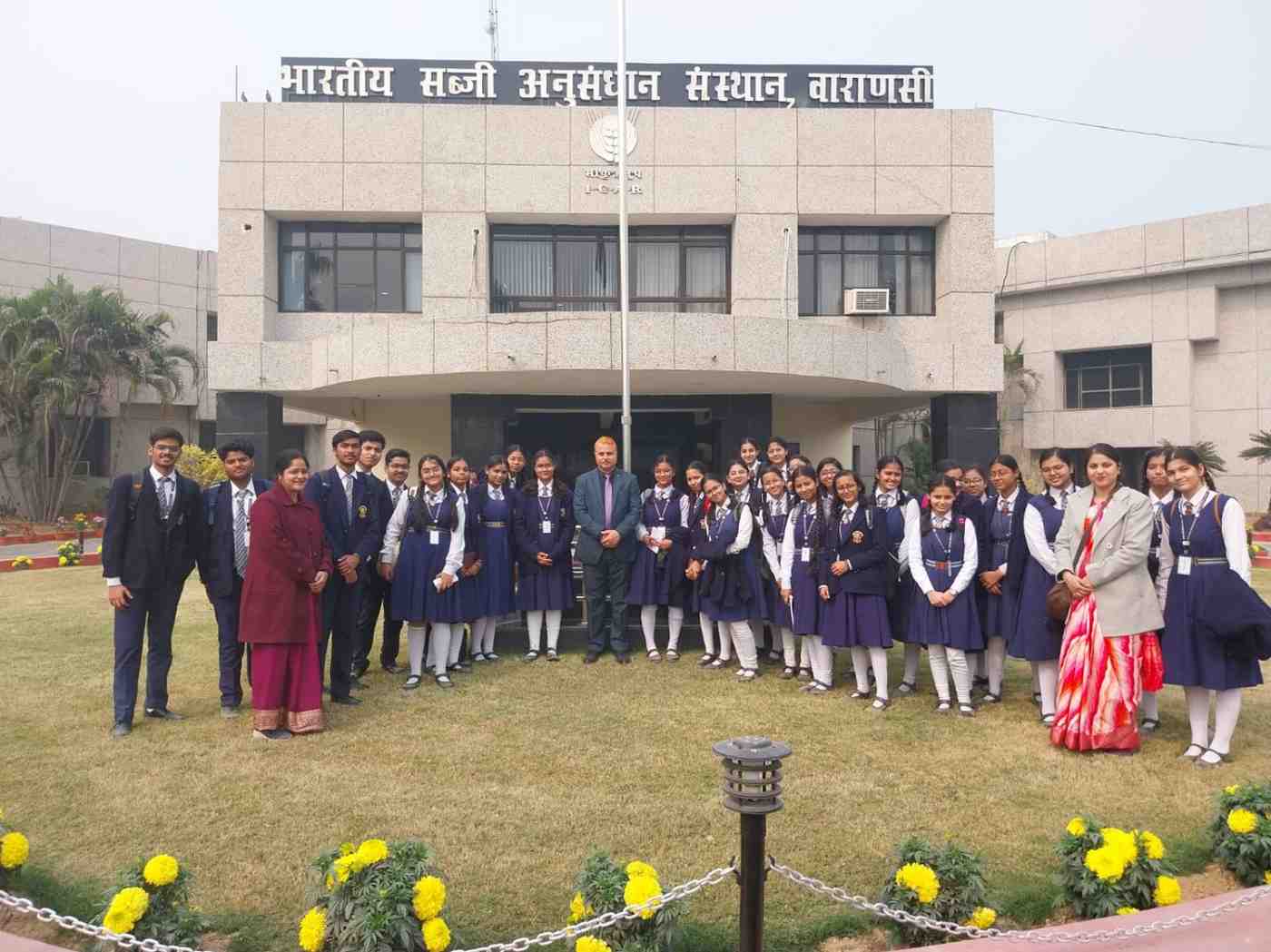 Pre primary school in Varanasi Sigra WH Smith Memorial School