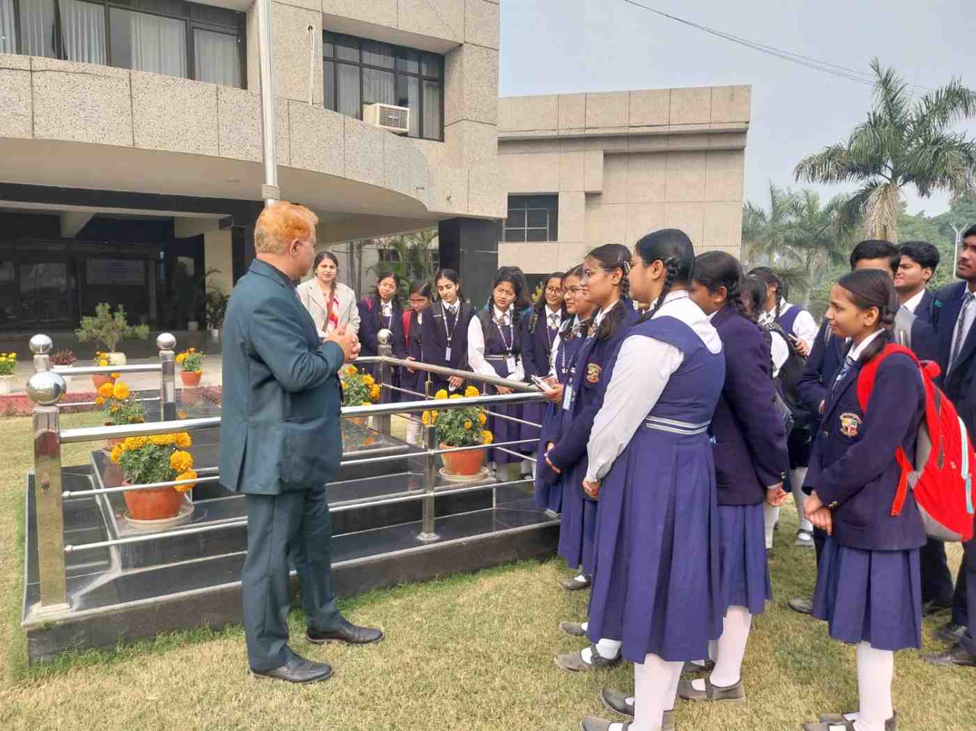 Primary school students activities in Varanasi